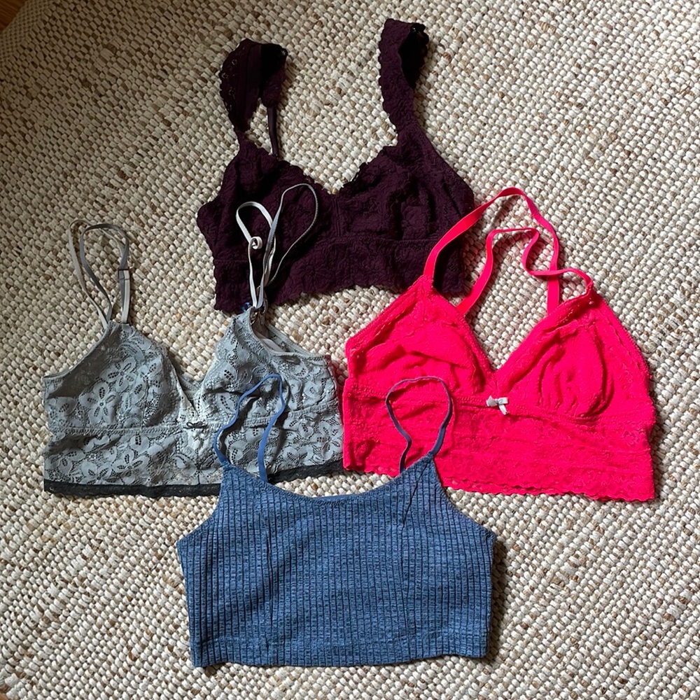 Bundle of Aerie bralettes. All Small except bright pink/red is Medium.